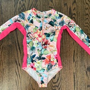 MOLO girls swim size 9. Good Condition.